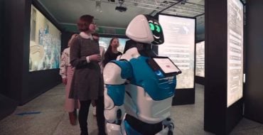 Robôs como guias em museus: Maior interação com o público